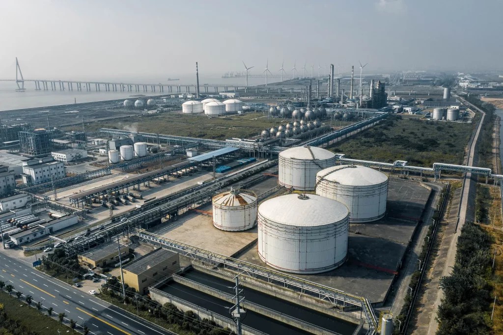 ADNOC-Listed Companies Distribute Over $6.7 Billion in Annual Dividends for 2024 petrochemical-plant-2025-03-18-15-09-14-utc 1