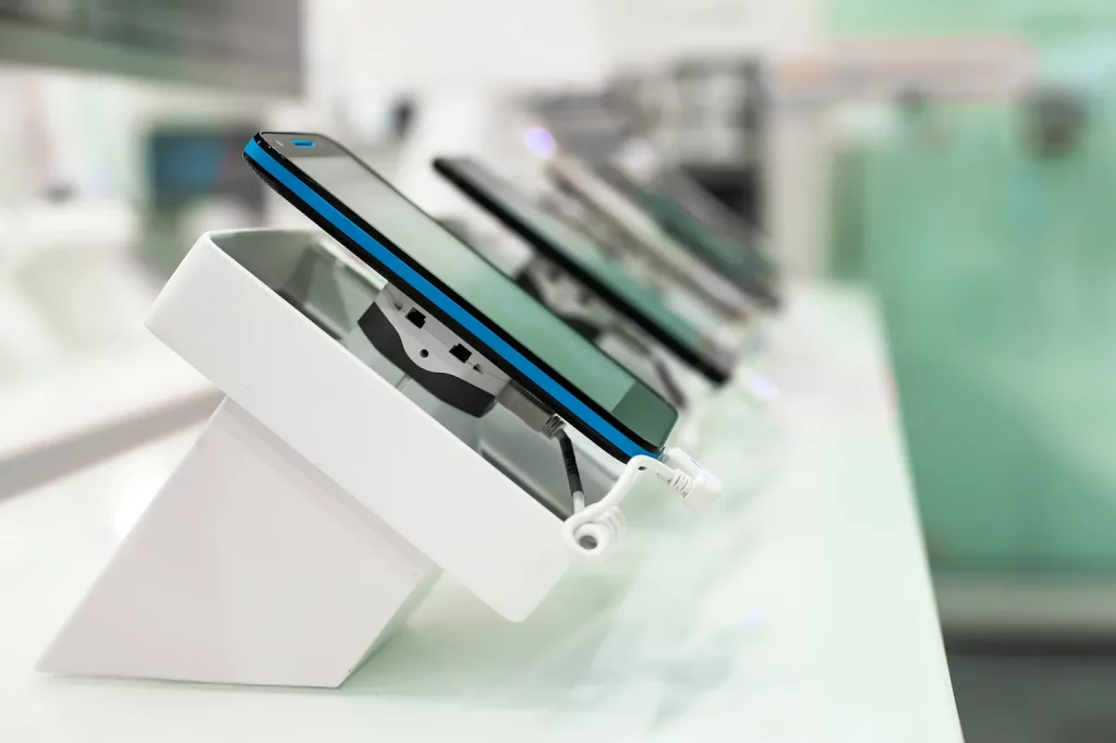 Samsung: Dubai a Key Hub for Innovation and Smartphone Growth smartphones-on-shelf-in-the-store-concept-for-com-2024-10-18-03-52-34-utc 1